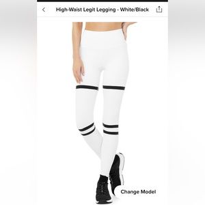ALO yoga legit legging NWOT XXS